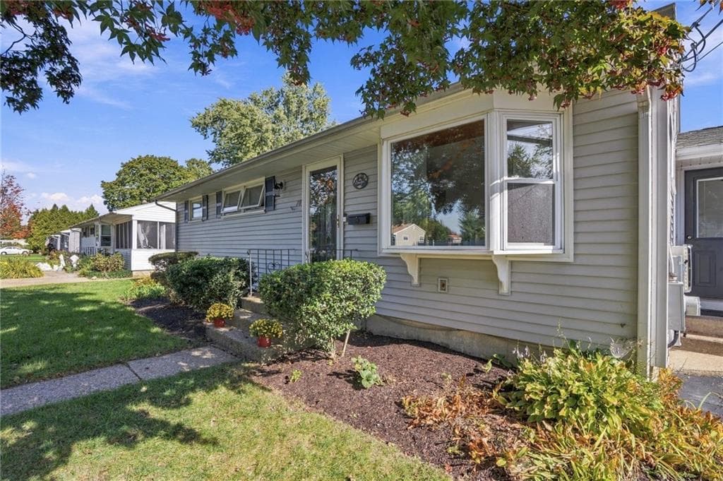 Single Family Residence at 78 Hanover Street, Warwick, photo 25 of 25
