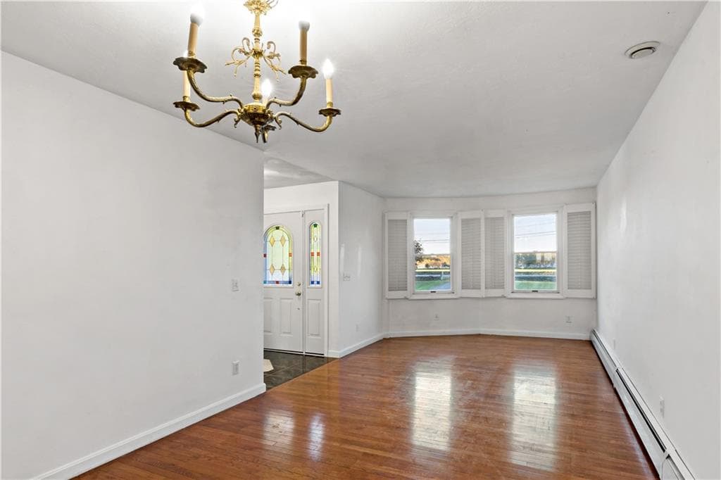 Single Family Residence at 487 Union Street, Portsmouth, photo 25 of 44