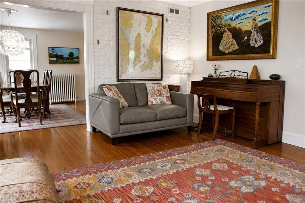 Single Family Residence at Jamestown, photo 9 of 32