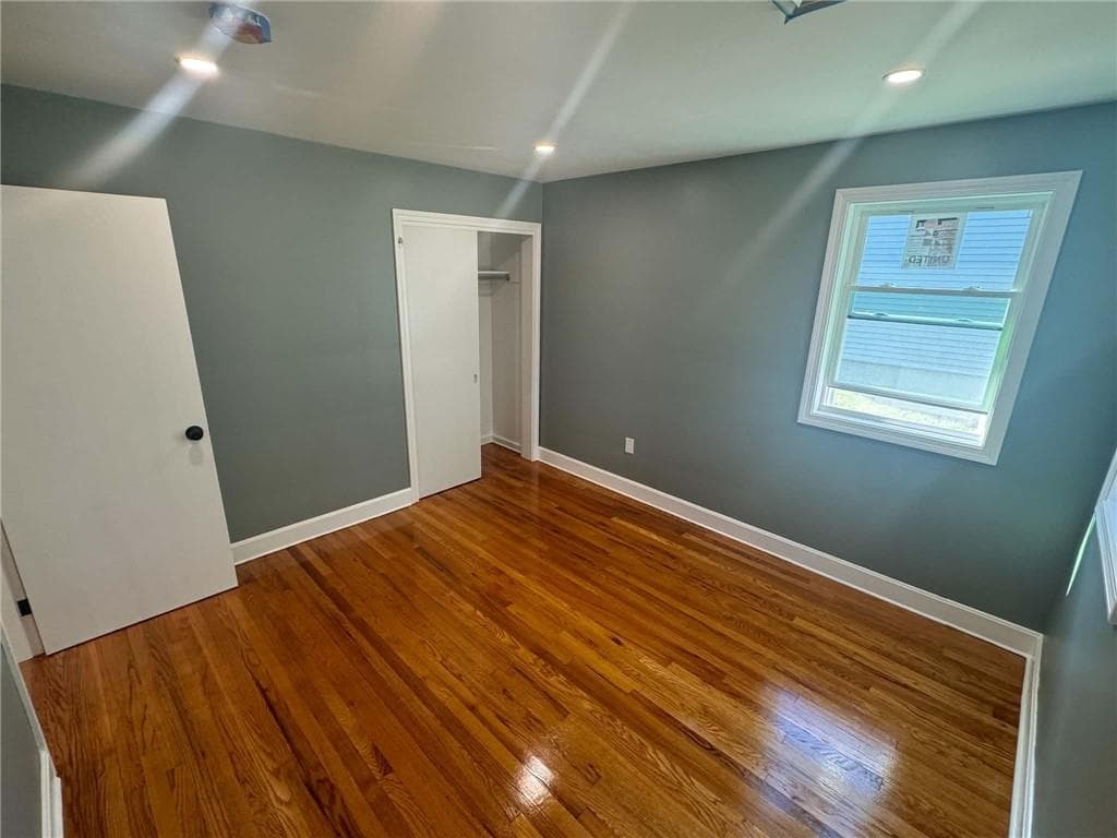 Single Family Residence at 112 Durfee Road, Tiverton, photo 13 of 24