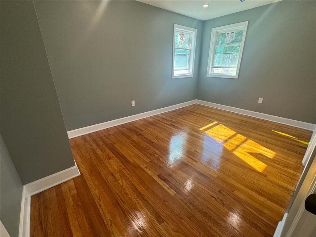 Single Family Residence at 112 Durfee Road, Tiverton, photo 16 of 24
