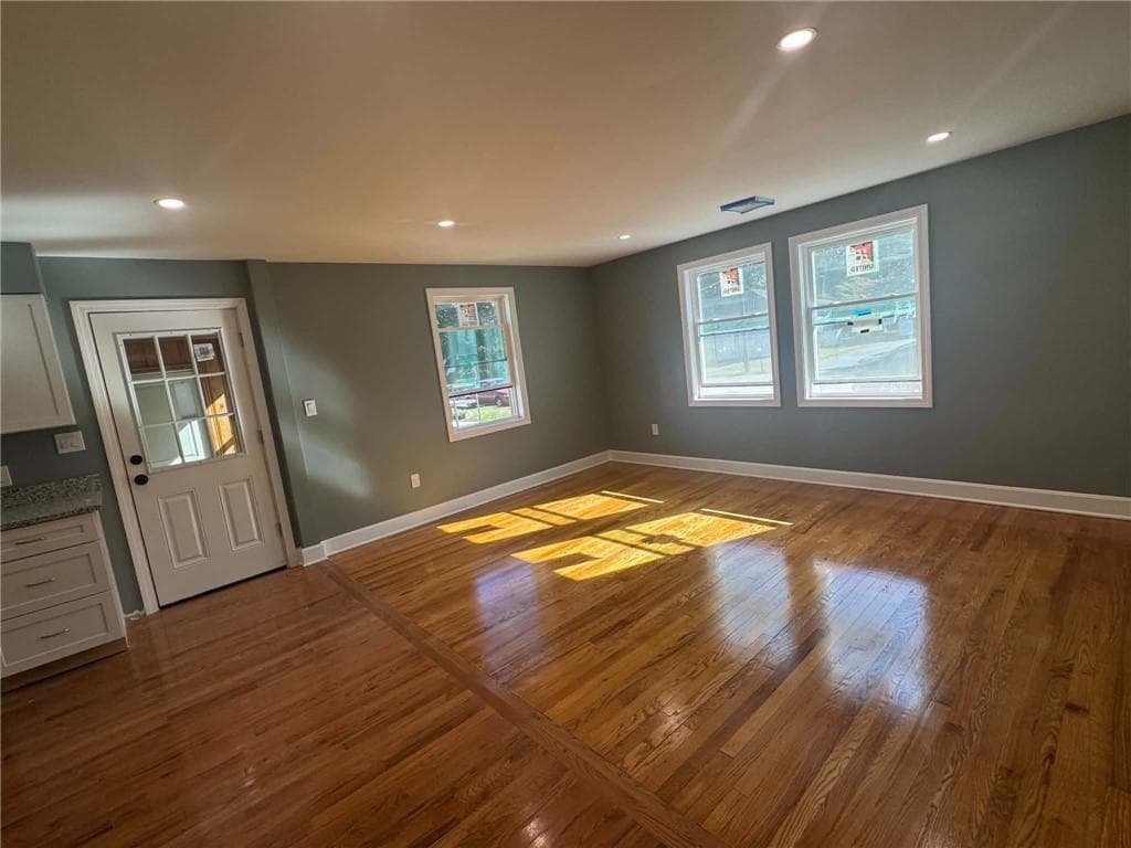 Single Family Residence at 112 Durfee Road, Tiverton, photo 12 of 24
