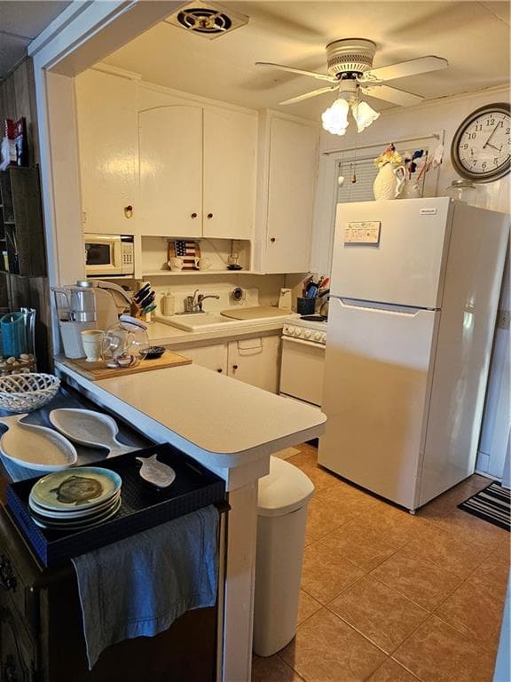 Single Family Residence at 260 C Mishnock Road, West Greenwich, photo 8 of 24
