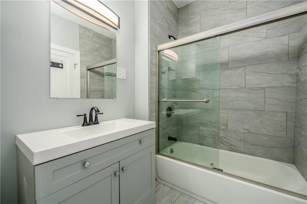 Condominium at 58 Columbia Avenue UNIT 3, Cranston, photo 13 of 19