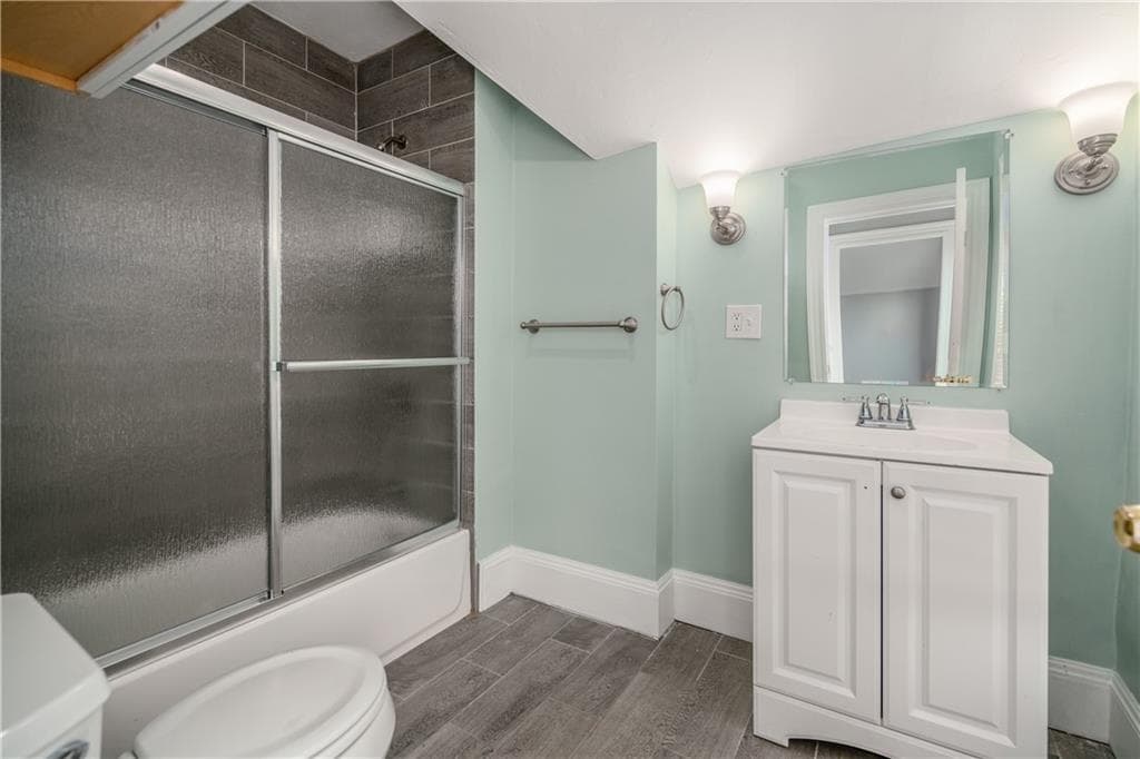 Condominium at 58 Columbia Avenue UNIT 4, Cranston, photo 12 of 25