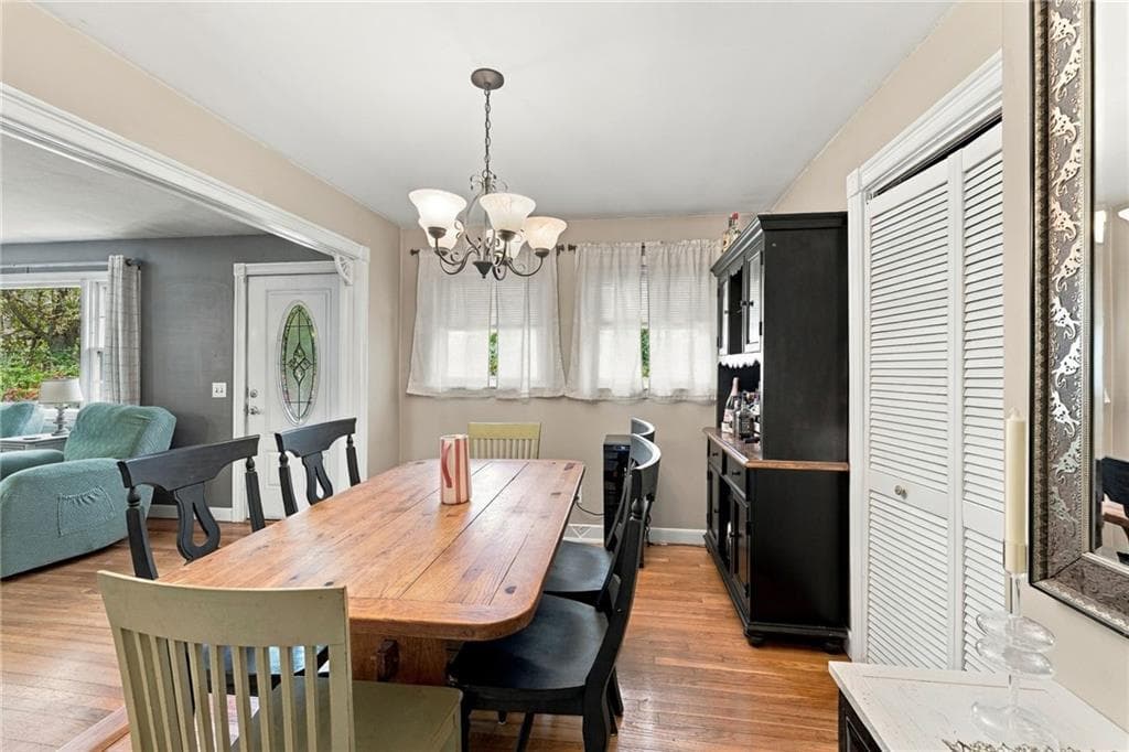 Single Family Residence at 458 Field Hill Road, Scituate, photo 9 of 22