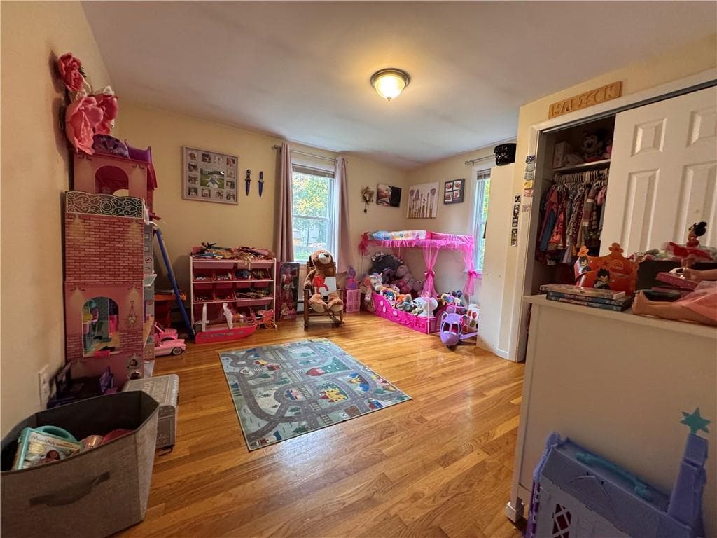 Single Family Residence at 40 Riverdale Avenue, West Warwick, photo 11 of 22