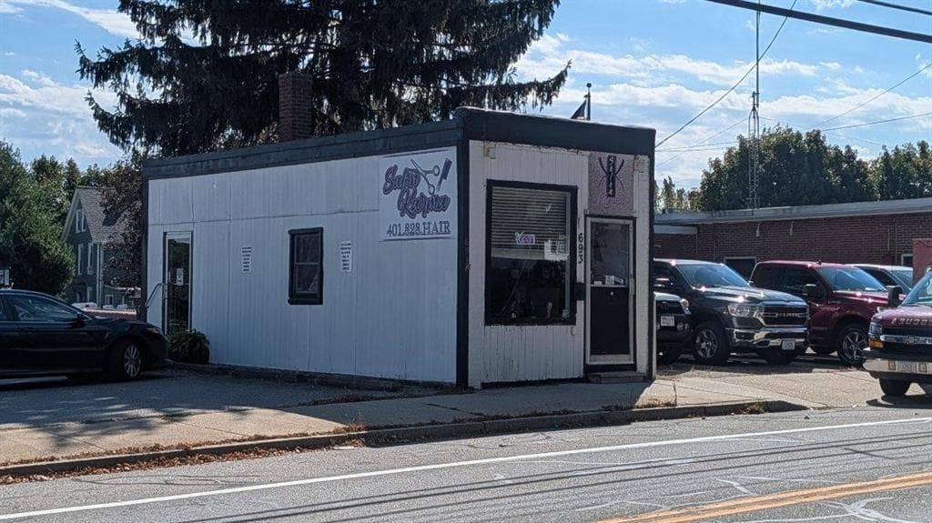 Commercial at 693 Providence Street, West Warwick, photo 2 of 6