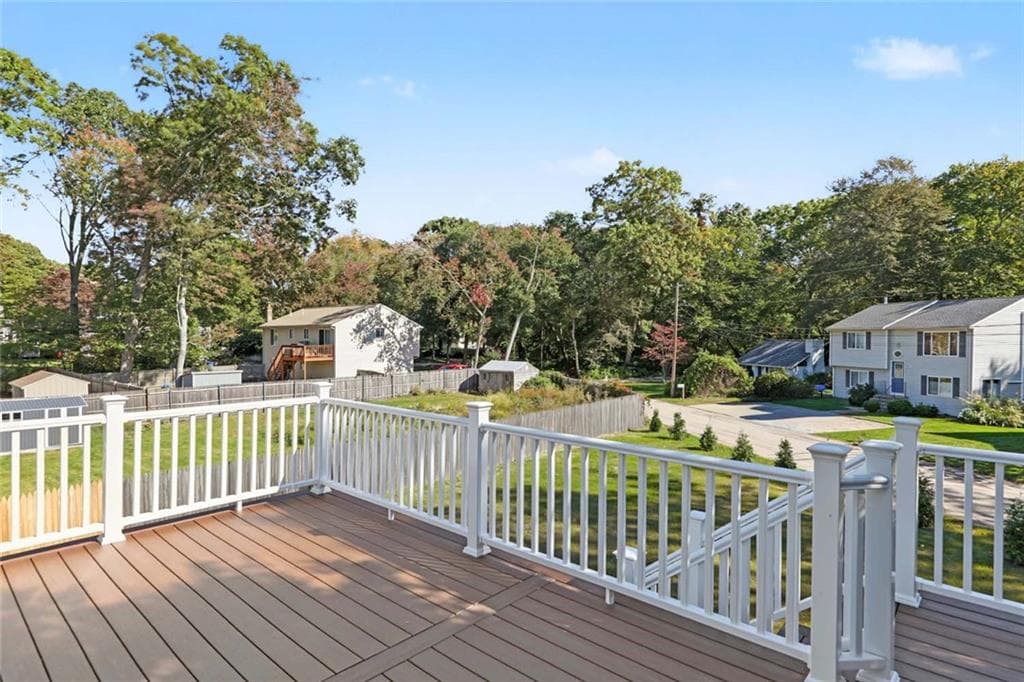 Single Family Residence at 31 Huckleberry Trail, Narragansett, photo 27 of 38