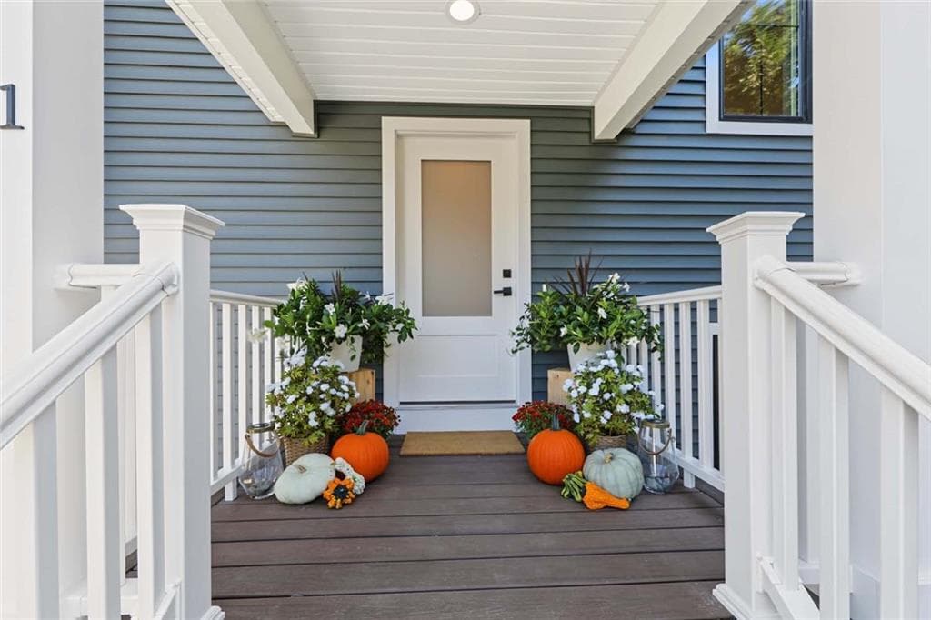 Single Family Residence at 31 Huckleberry Trail, Narragansett, photo 2 of 38
