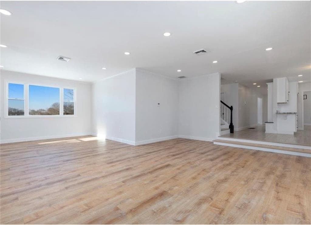 Single Family Residence at 36 Kinnicutt Avenue, Warren, photo 12 of 44