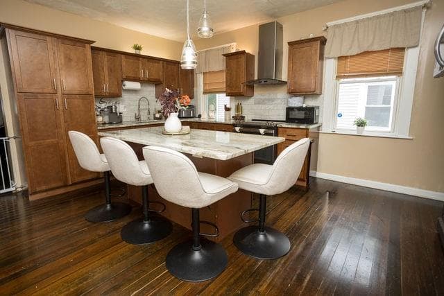 Single Family Residence at 94 Ortoleva Drive, Providence, photo 6 of 28
