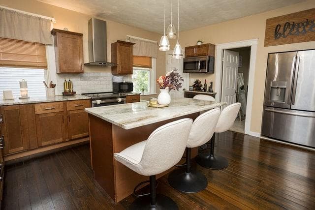Single Family Residence at 94 Ortoleva Drive, Providence, photo 5 of 28