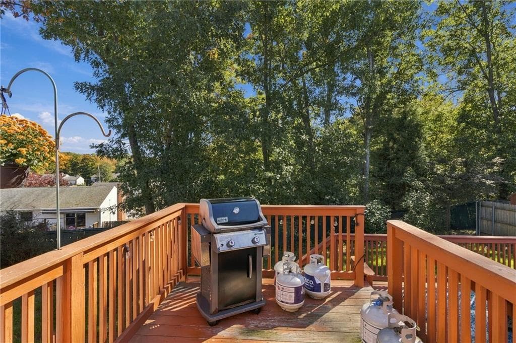 Single Family Residence at 5 Lucille Drive, Smithfield, photo 36 of 44