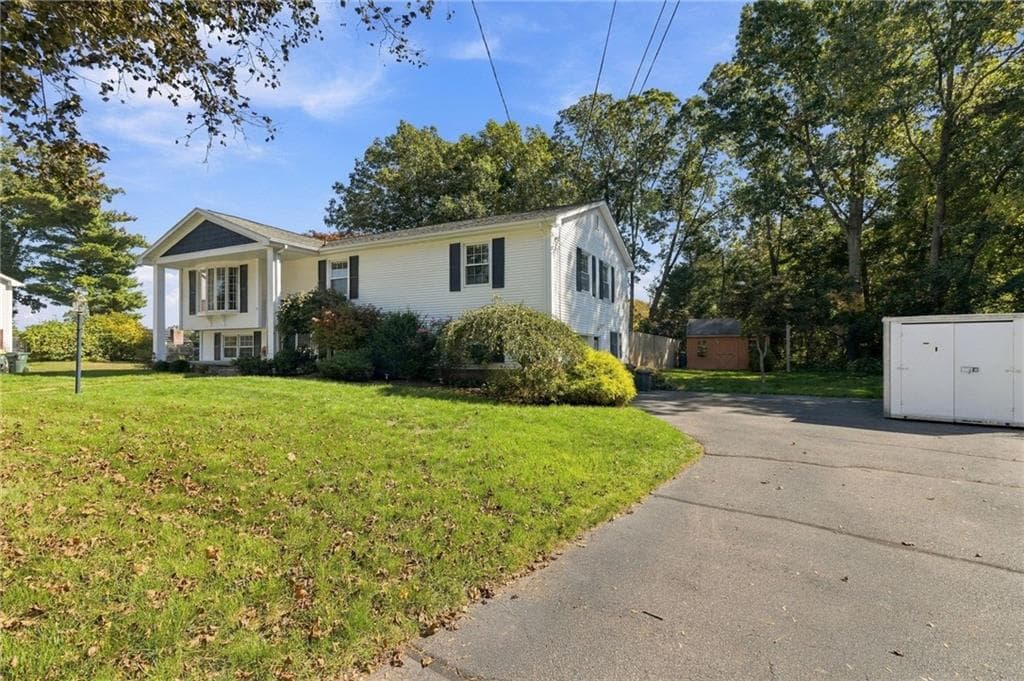 Single Family Residence at 5 Lucille Drive, Smithfield, photo 44 of 44