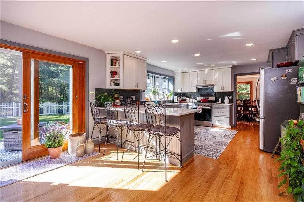 Single Family Residence at 274 Weaver Hill Road, West Greenwich, photo 11 of 42