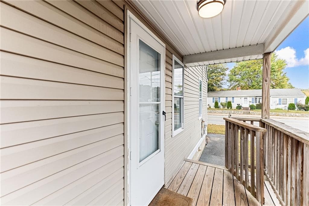 Single Family Residence at 113 Hopkins Hill Road, Coventry, photo 9 of 43
