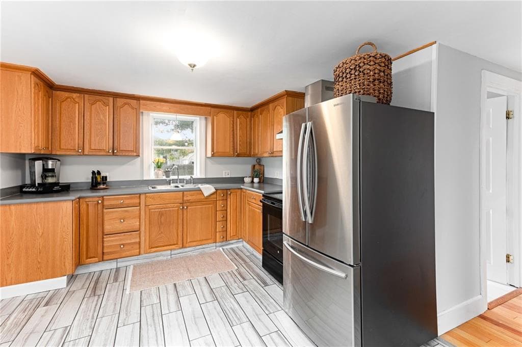 Single Family Residence at 113 Hopkins Hill Road, Coventry, photo 8 of 43