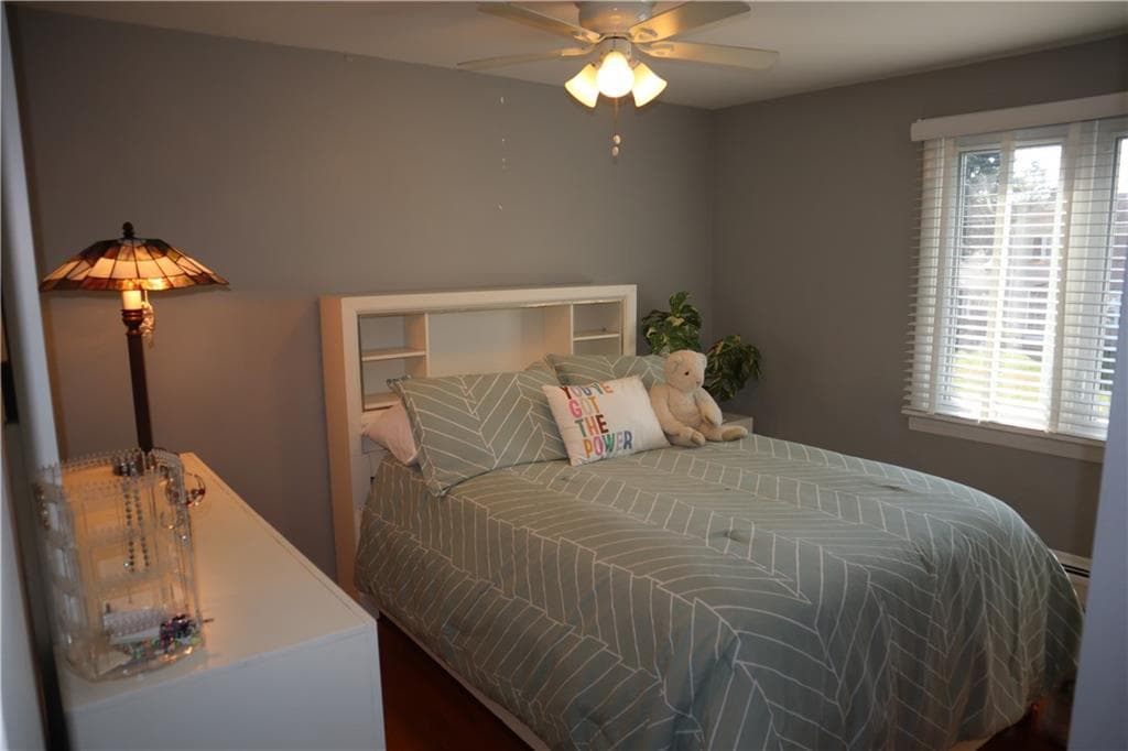 Single Family Residence at 42 Tanglewood Drive, East Providence, photo 23 of 30