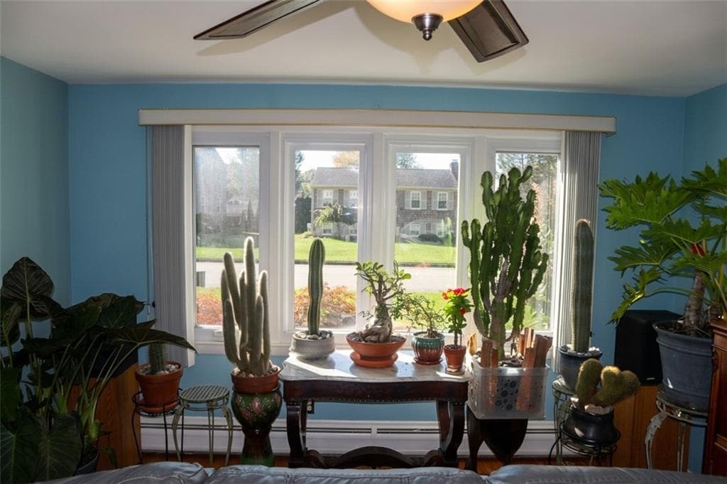 Single Family Residence at 42 Tanglewood Drive, East Providence, photo 13 of 30