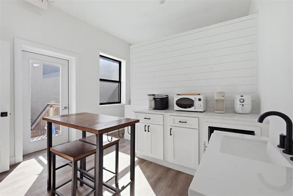 Commercial at 41 Rolfe Square, Cranston, photo 16 of 48