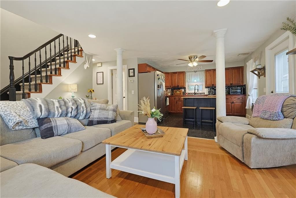 Single Family Residence at 5 Edwards Road, Johnston, photo 7 of 37