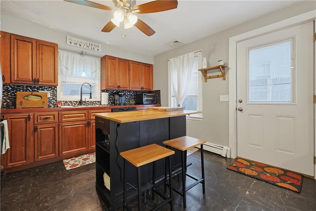 Single Family Residence at 5 Edwards Road, Johnston, photo 9 of 37