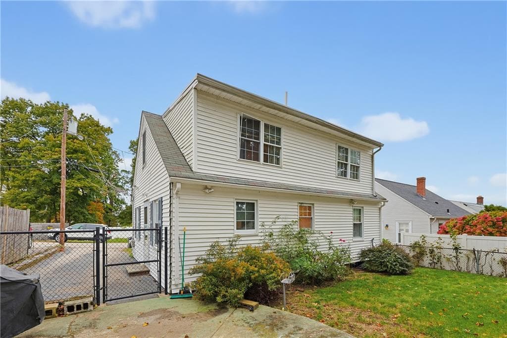 Single Family Residence at 5 Edwards Road, Johnston, photo 37 of 37