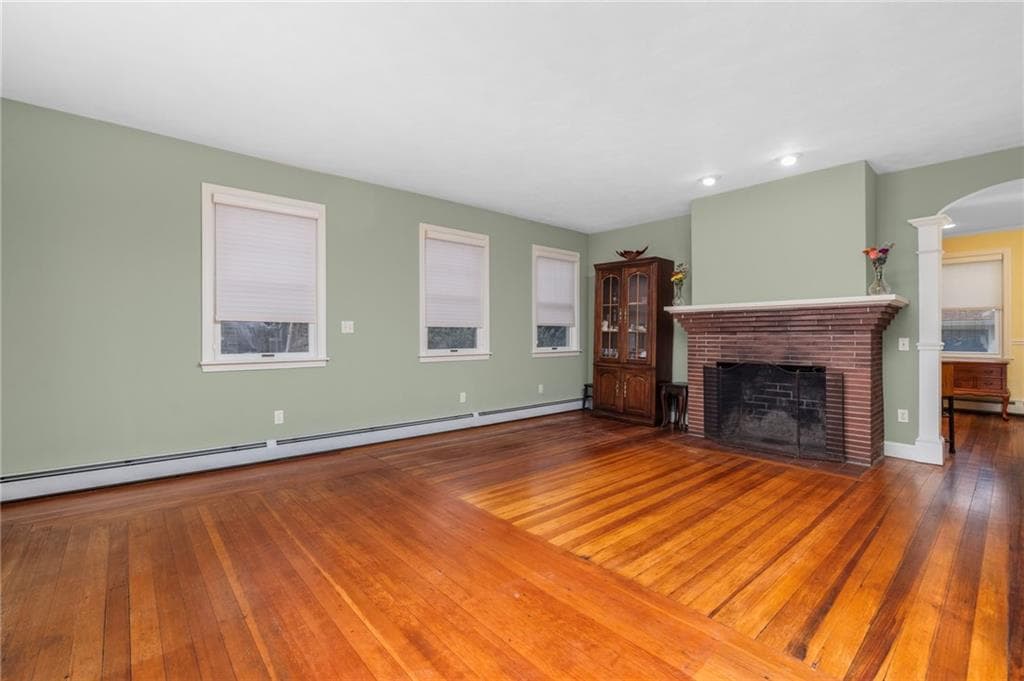 Single Family Residence at 50 Concord Avenue, North Kingstown, photo 13 of 49
