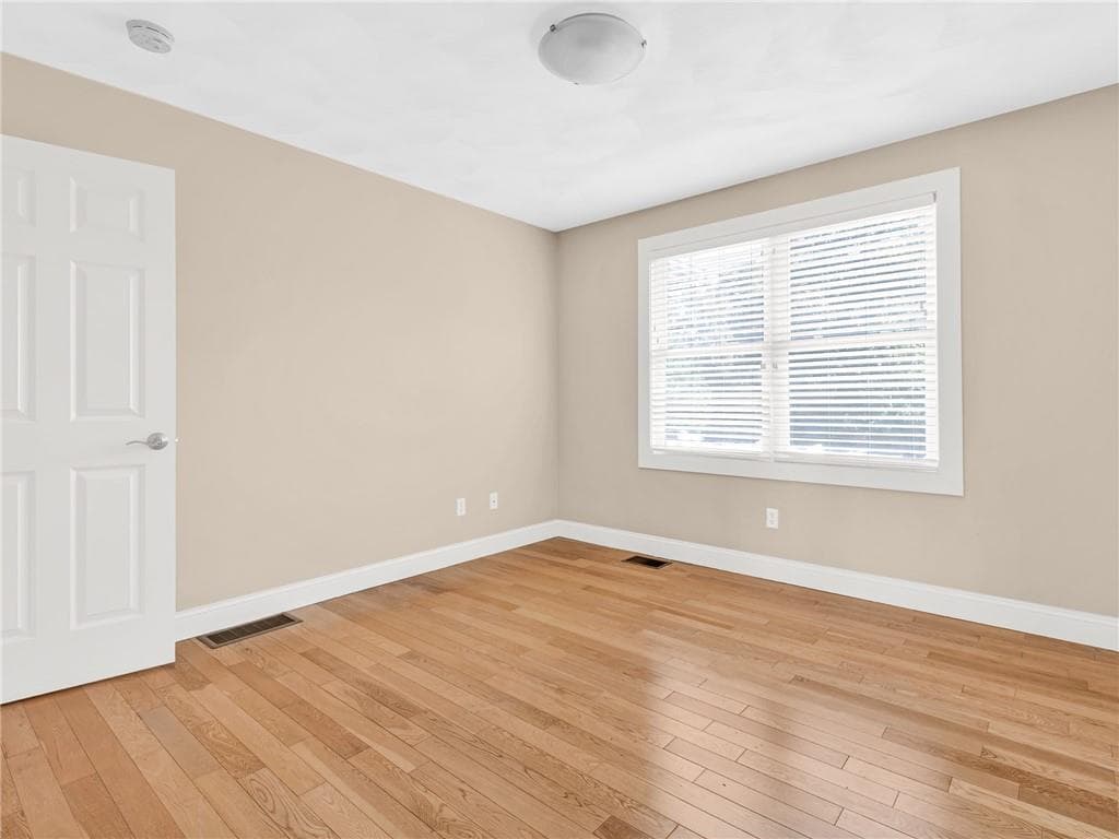 Single Family Residence at 550 Seven Mile Road, Scituate, photo 23 of 39