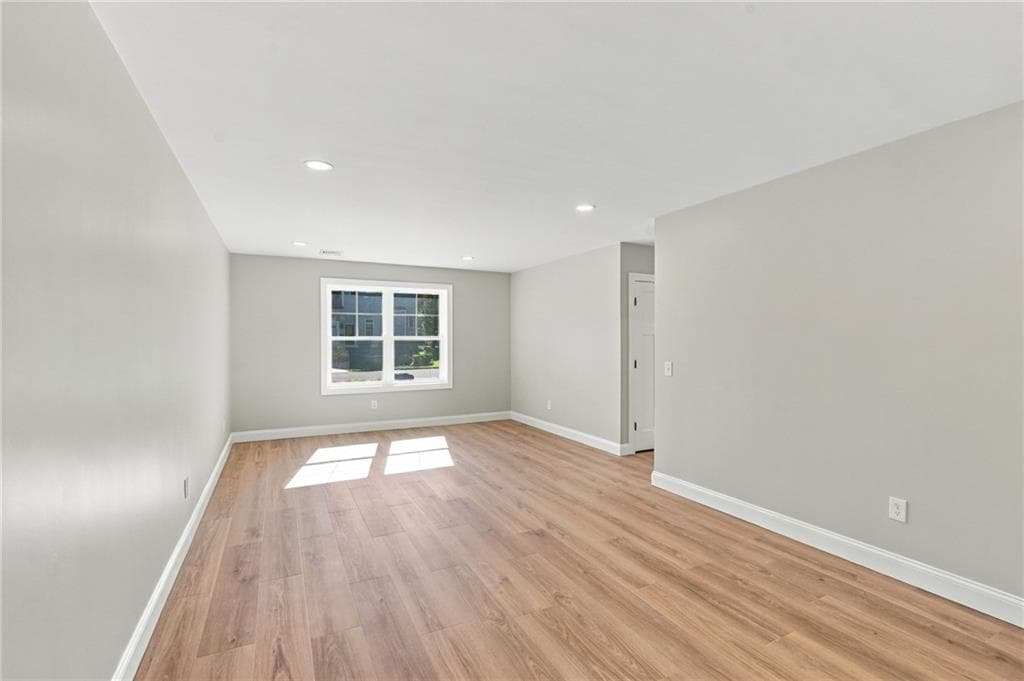 Single Family Residence at 5 Anthony Drive, Cranston, photo 27 of 36