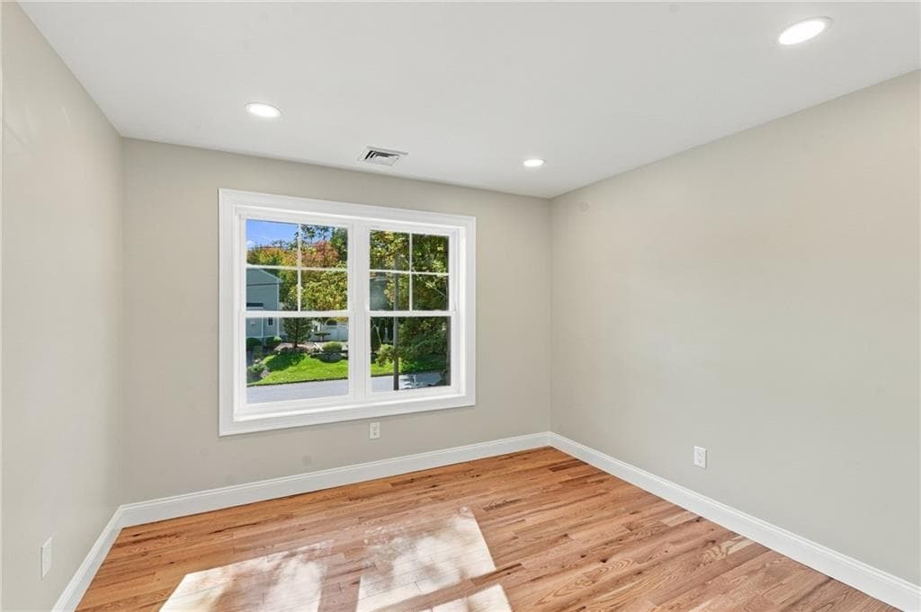 Single Family Residence at 5 Anthony Drive, Cranston, photo 19 of 36