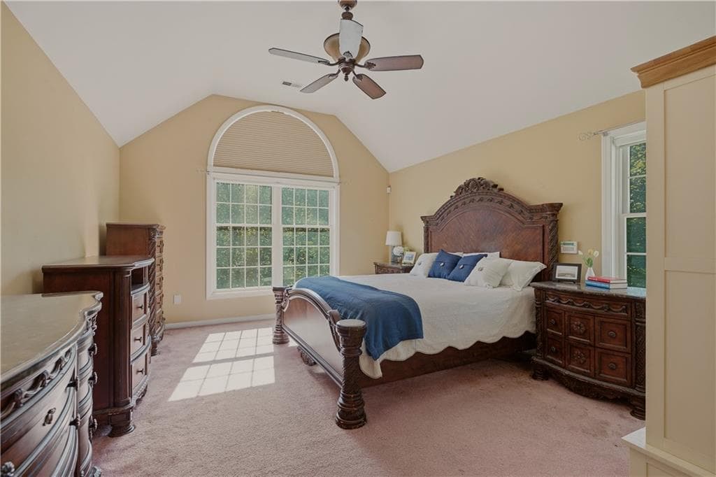 Single Family Residence at 69 Carriage Drive, Portsmouth, photo 26 of 50