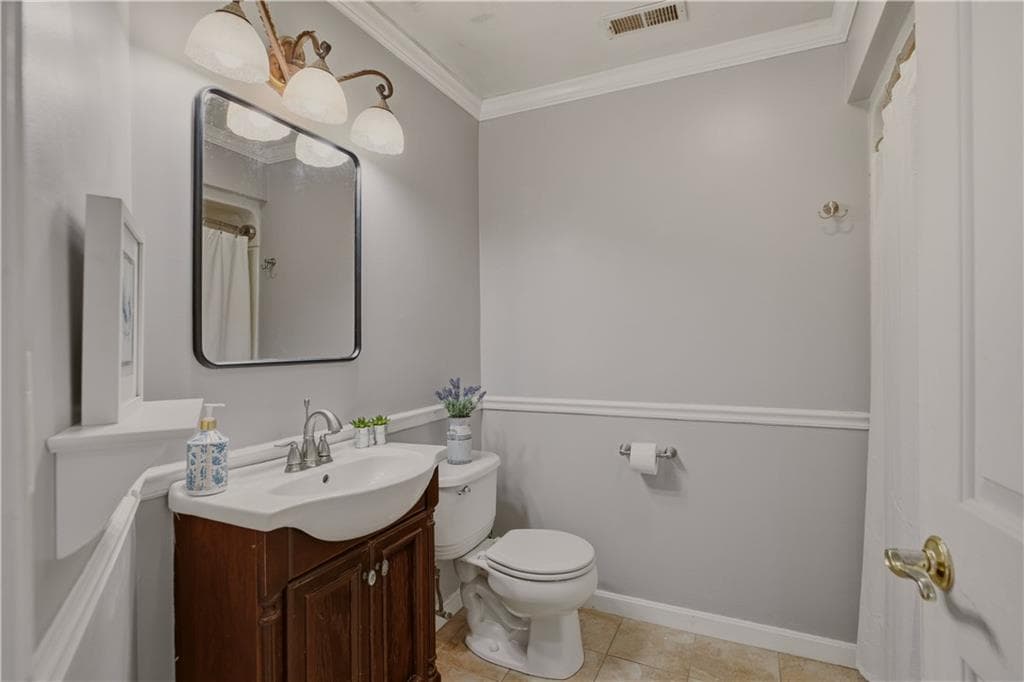 Single Family Residence at 69 Carriage Drive, Portsmouth, photo 24 of 50