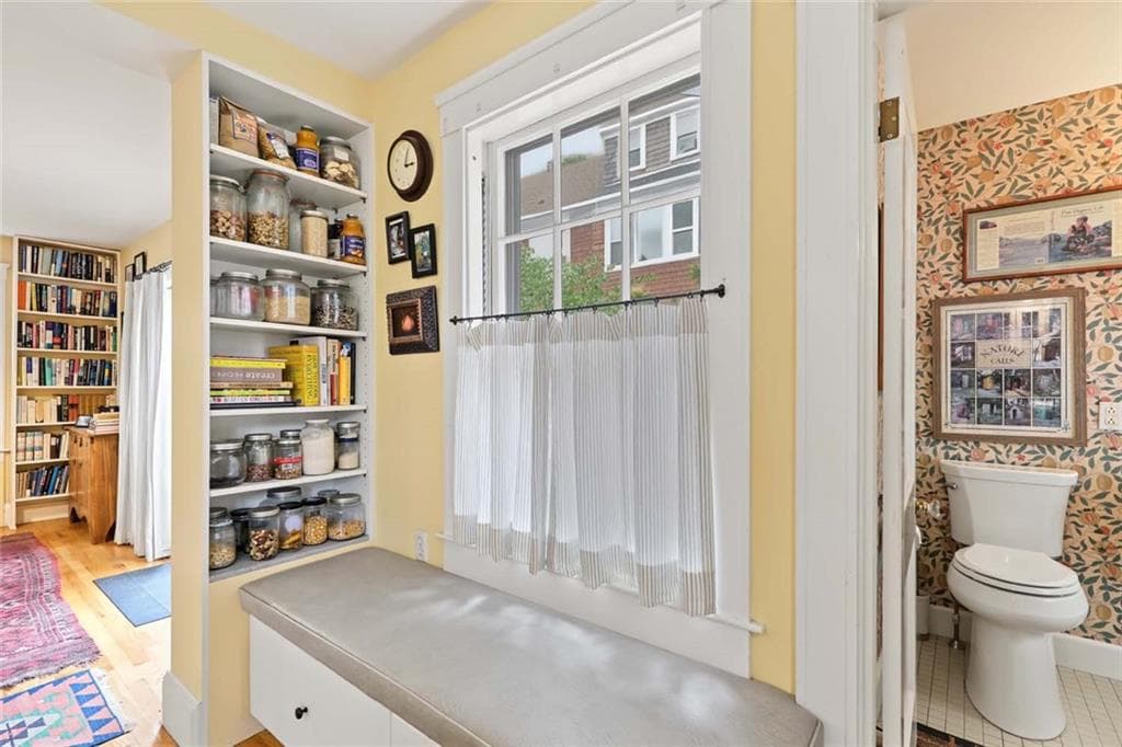 Single Family Residence at 366 Morris Avenue, Providence, photo 26 of 49