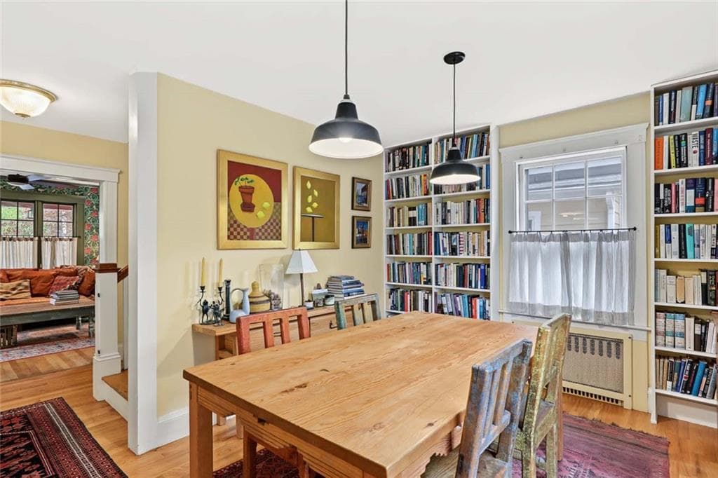 Single Family Residence at 366 Morris Avenue, Providence, photo 22 of 49