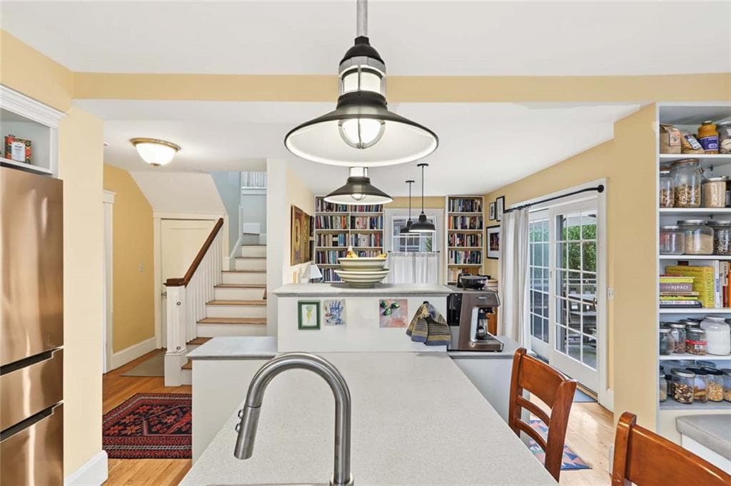 Single Family Residence at 366 Morris Avenue, Providence, photo 28 of 49