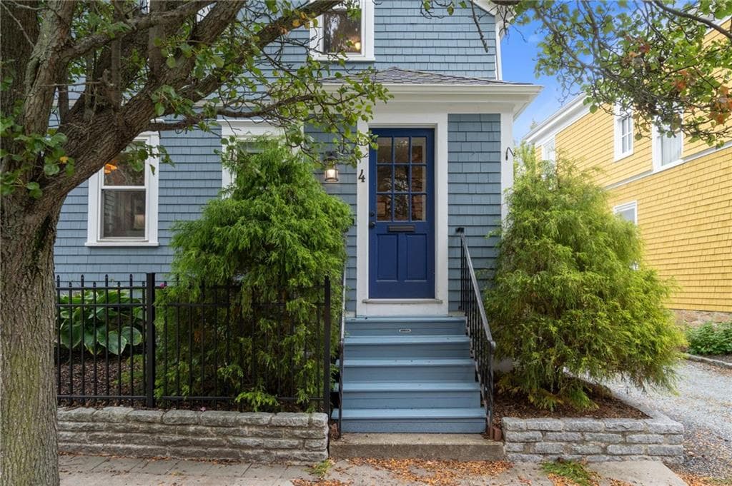 4 Friendship Street