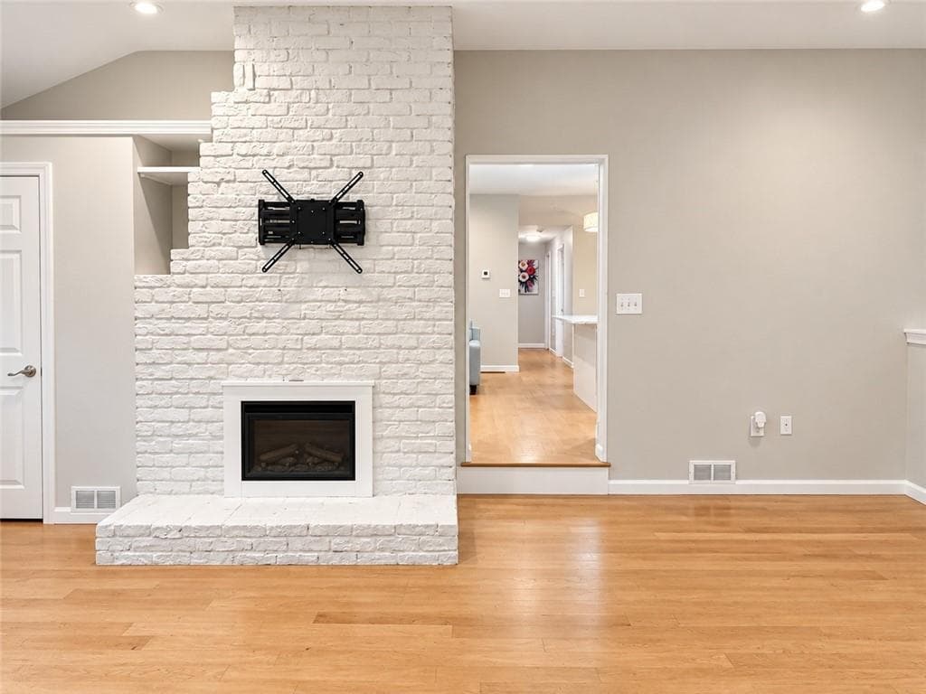 Single Family Residence at 4 Dwight Street, Cranston, photo 10 of 26