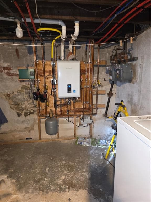 Multi Family at 38 Wildwood Avenue, Providence, photo 23 of 33