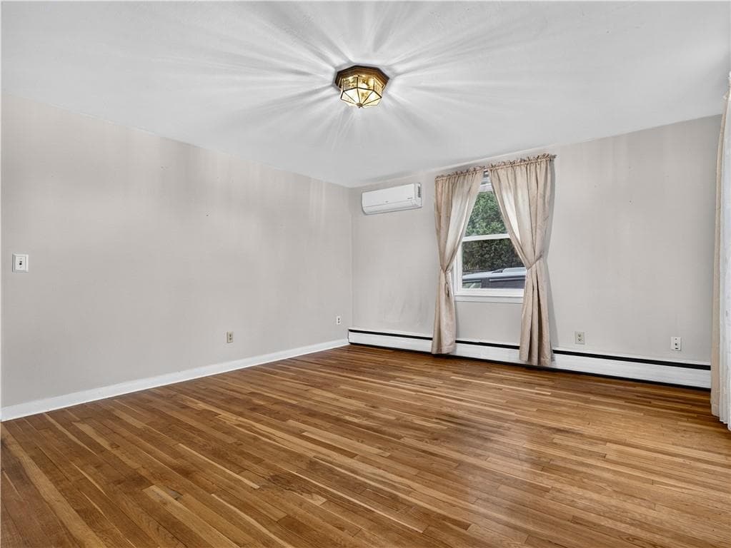 Single Family Residence at 44 Meadow Drive, West Warwick, photo 13 of 49