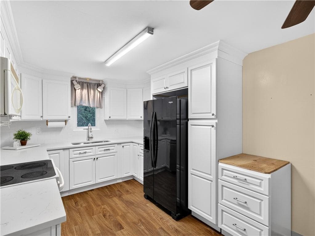 Single Family Residence at 44 Meadow Drive, West Warwick, photo 17 of 49