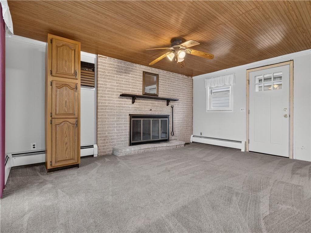 Single Family Residence at 44 Meadow Drive, West Warwick, photo 21 of 49