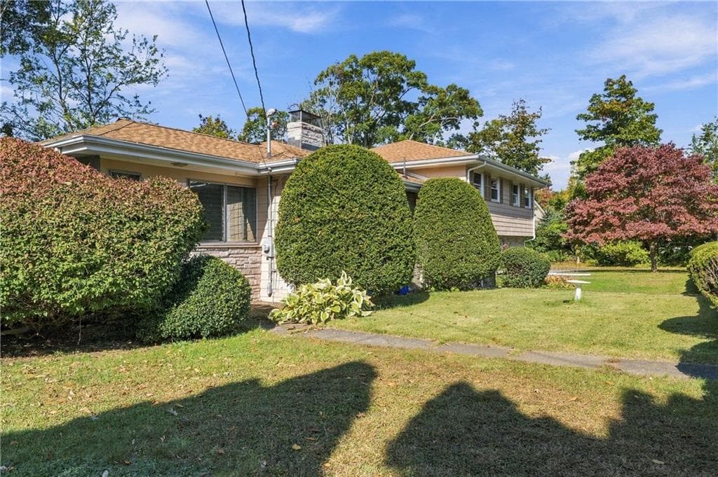 Single Family Residence at 56 Ruth Street, Woonsocket, photo 6 of 22