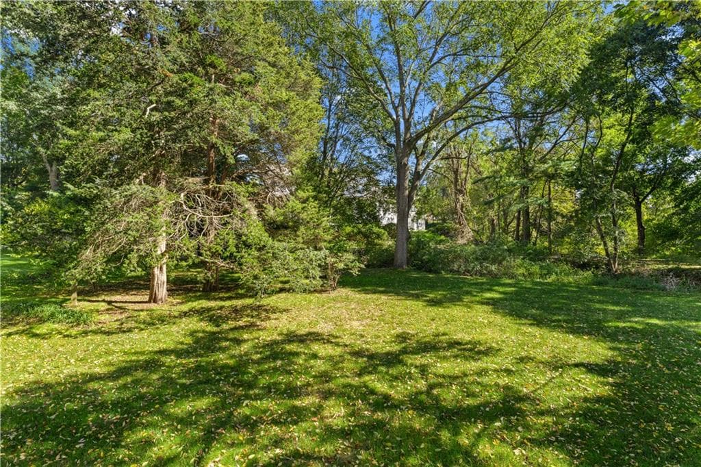 Single Family Residence at 48 Hillcrest Road, South Kingstown, photo 6 of 44