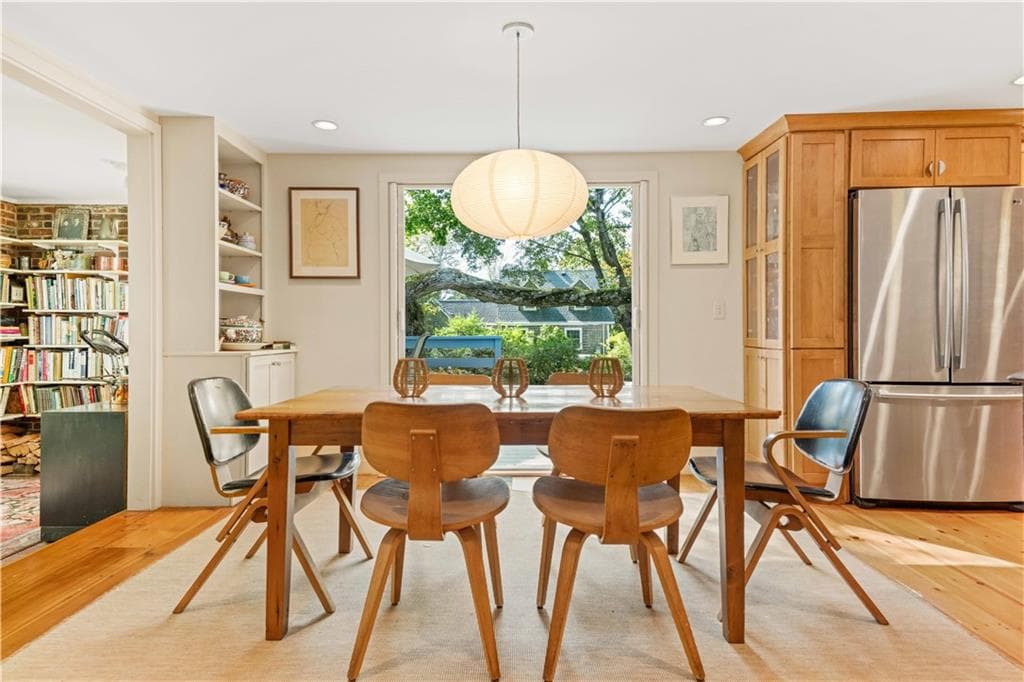Single Family Residence at 48 Hillcrest Road, South Kingstown, photo 16 of 44