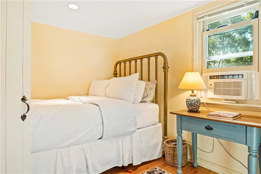 Single Family Residence at 48 Hillcrest Road, South Kingstown, photo 34 of 44