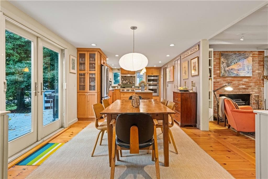 Single Family Residence at 48 Hillcrest Road, South Kingstown, photo 14 of 44