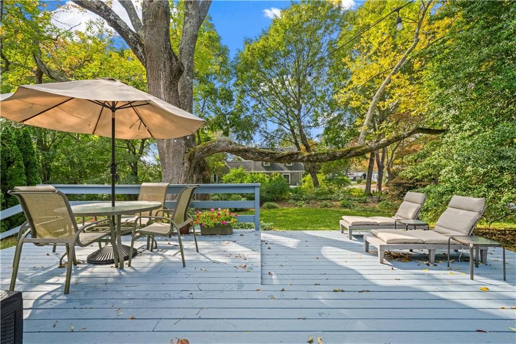Single Family Residence at 48 Hillcrest Road, South Kingstown, photo 18 of 44