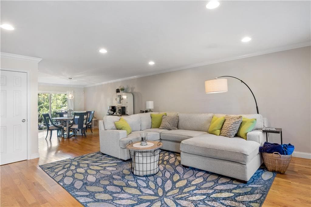 Condominium at 53 Vine Street, East Greenwich, photo 11 of 31